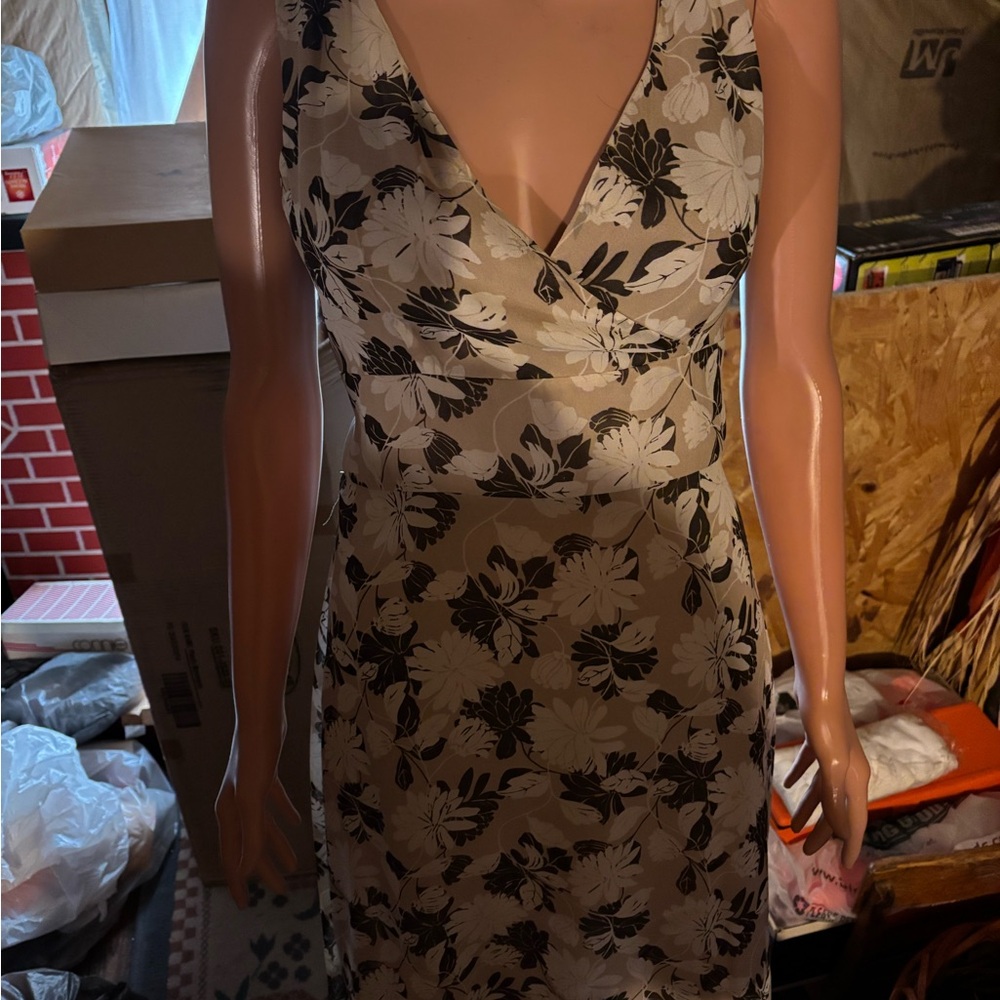 Women’s Ann Taylor Factory Brown and Tan Floral Midi Dress Size 8